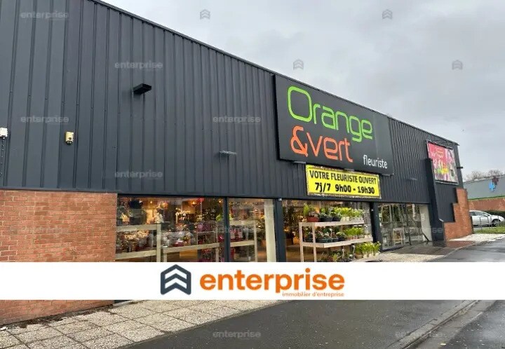 Retail in Sin-le-Noble for lease - Building Photo - Image 1 of 10