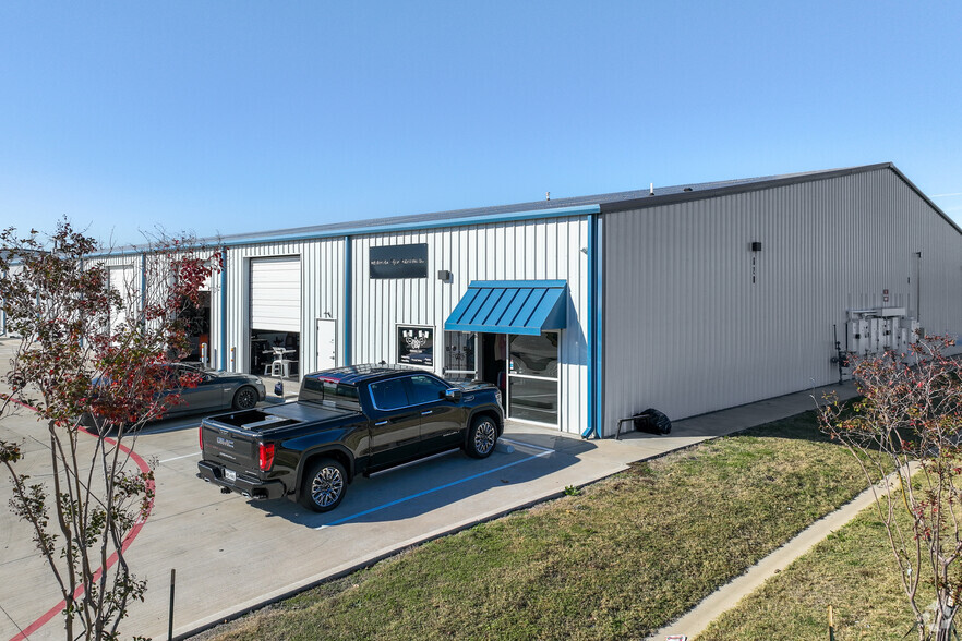 620 Justice, Mansfield, TX for lease - Building Photo - Image 1 of 5