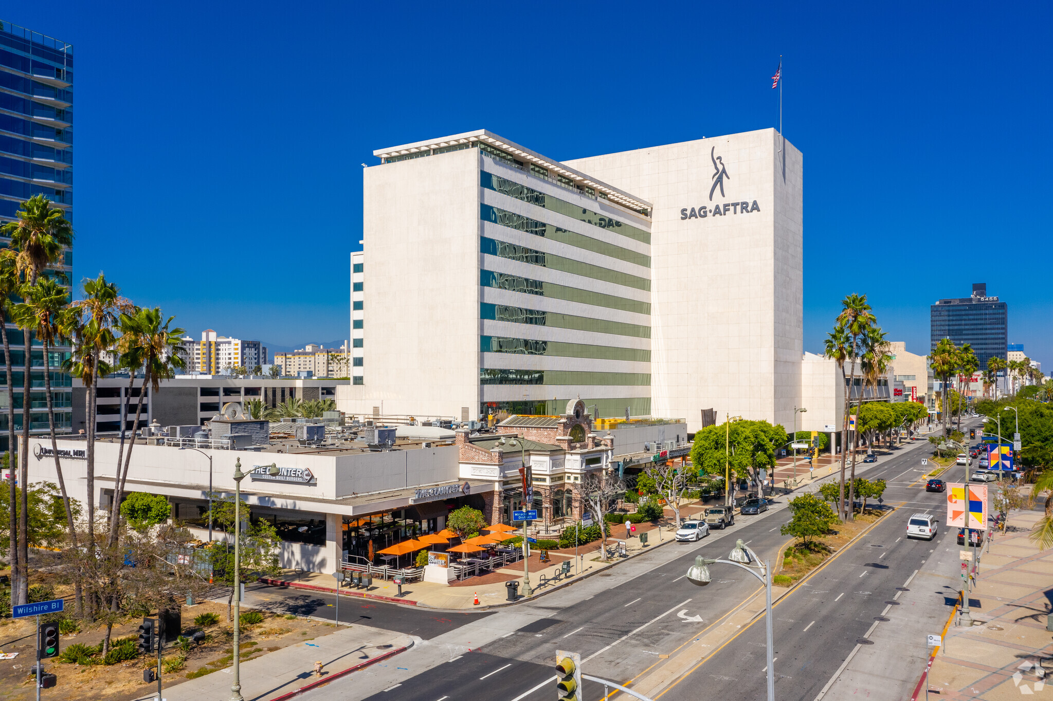 5757 Wilshire Blvd, Los Angeles, CA for lease Building Photo- Image 1 of 22