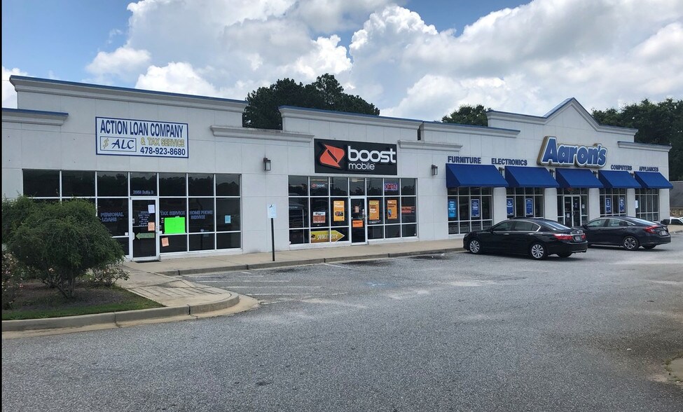 2068 Watson Blvd, Warner Robins, GA 31093