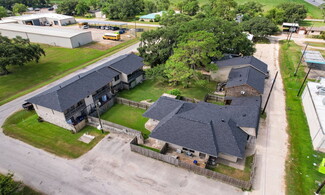 More details for 301 Avenue H, Van Vleck, TX - Multifamily for Sale