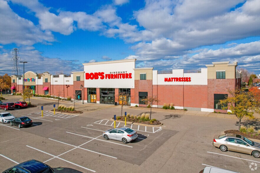 1275012810 Elm Creek Blvd, Maple Grove, MN 55369