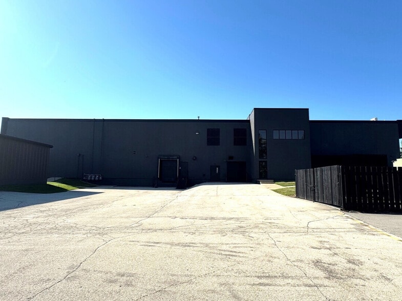 2985 S Ridge Rd, Green Bay, WI for lease - Building Photo - Image 2 of 154