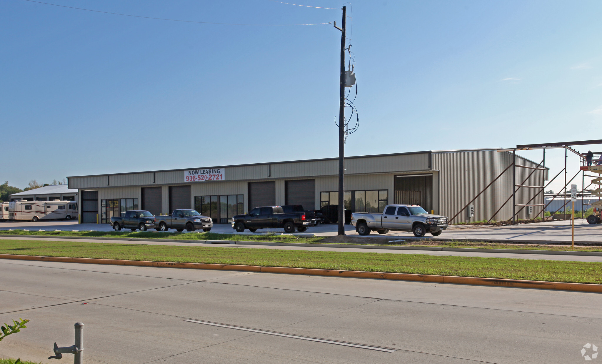 16326 Mueschke Rd, Cypress, TX for lease Primary Photo- Image 1 of 3