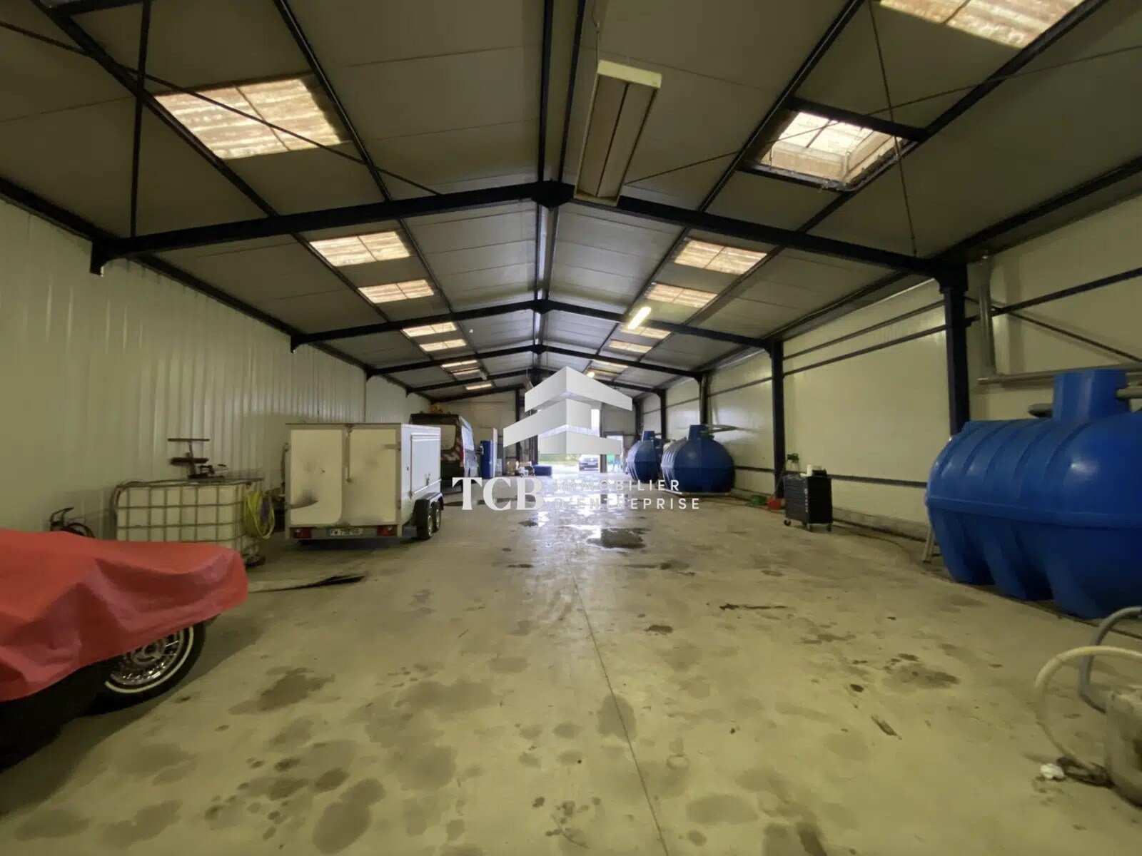 Flex in GRANDCHAMP-DES-FONTAINES for lease Interior Photo- Image 1 of 4