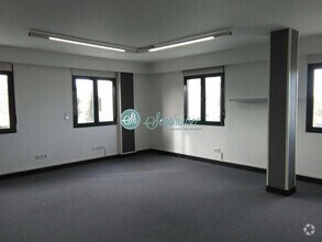 Office in La Lastrilla, Segovia for lease Interior Photo- Image 2 of 4