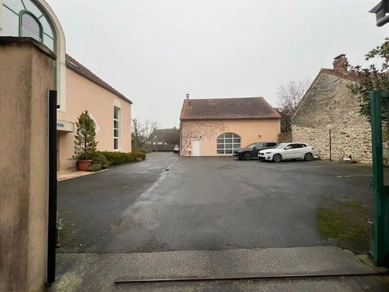 5 Grande Rue, Limours for sale - Building Photo - Image 2 of 15