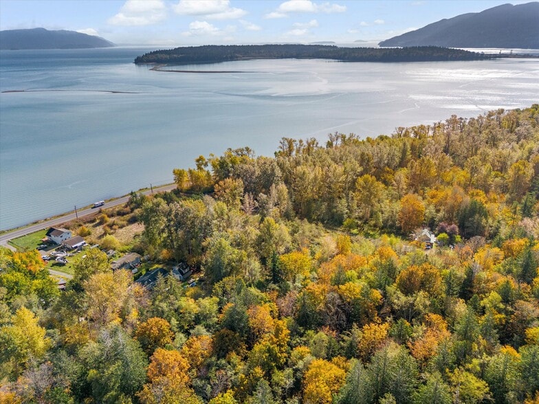 2519 Lummi Shore Rd, Bellingham, WA for sale - Building Photo - Image 2 of 50