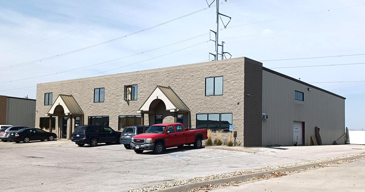 12120-12128 Roberts Rd, Omaha, NE for sale Building Photo- Image 1 of 1