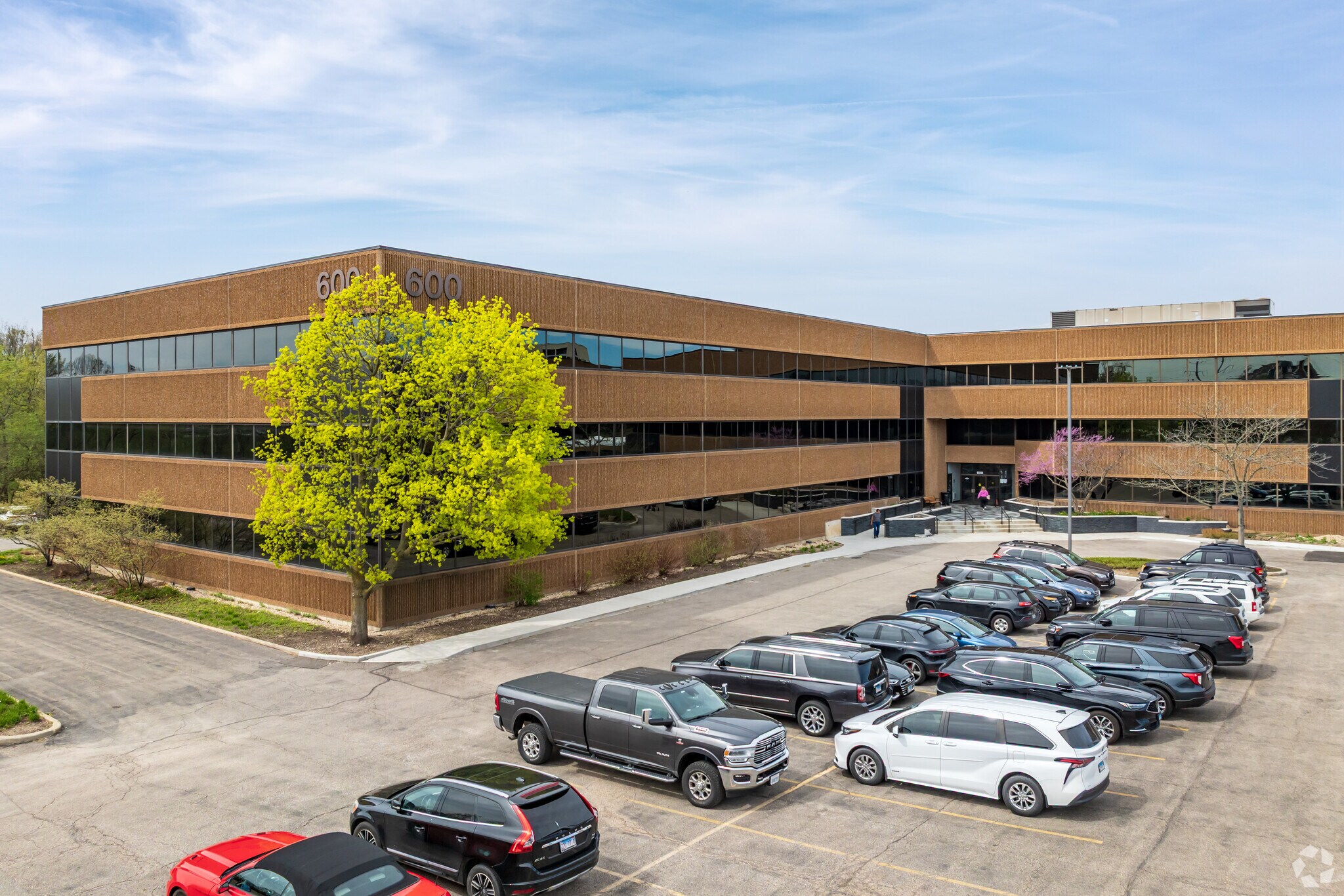 600 Hart Rd, Barrington, IL for sale Primary Photo- Image 1 of 1
