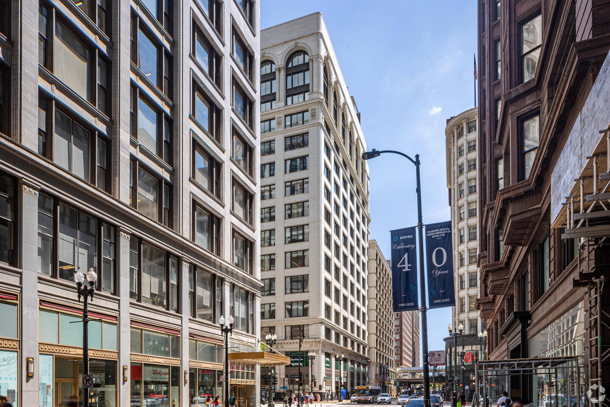1 N State St, Chicago, IL for lease Primary Photo- Image 1 of 71