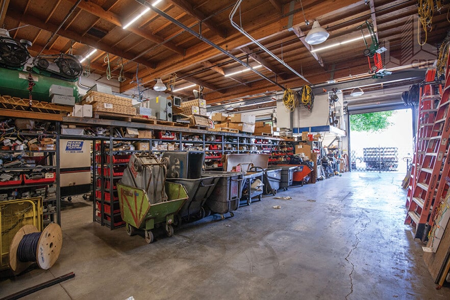 1385 Donner Ave, San Francisco, CA for sale - Building Photo - Image 2 of 11