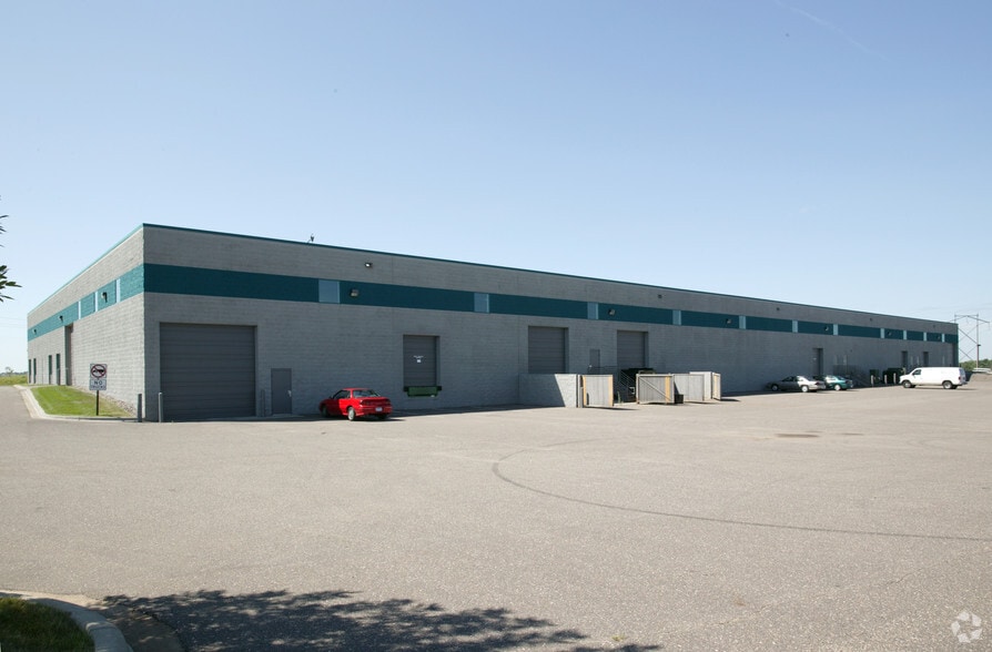 7160-7166 4th St N, Oakdale, MN for lease - Building Photo - Image 3 of 5
