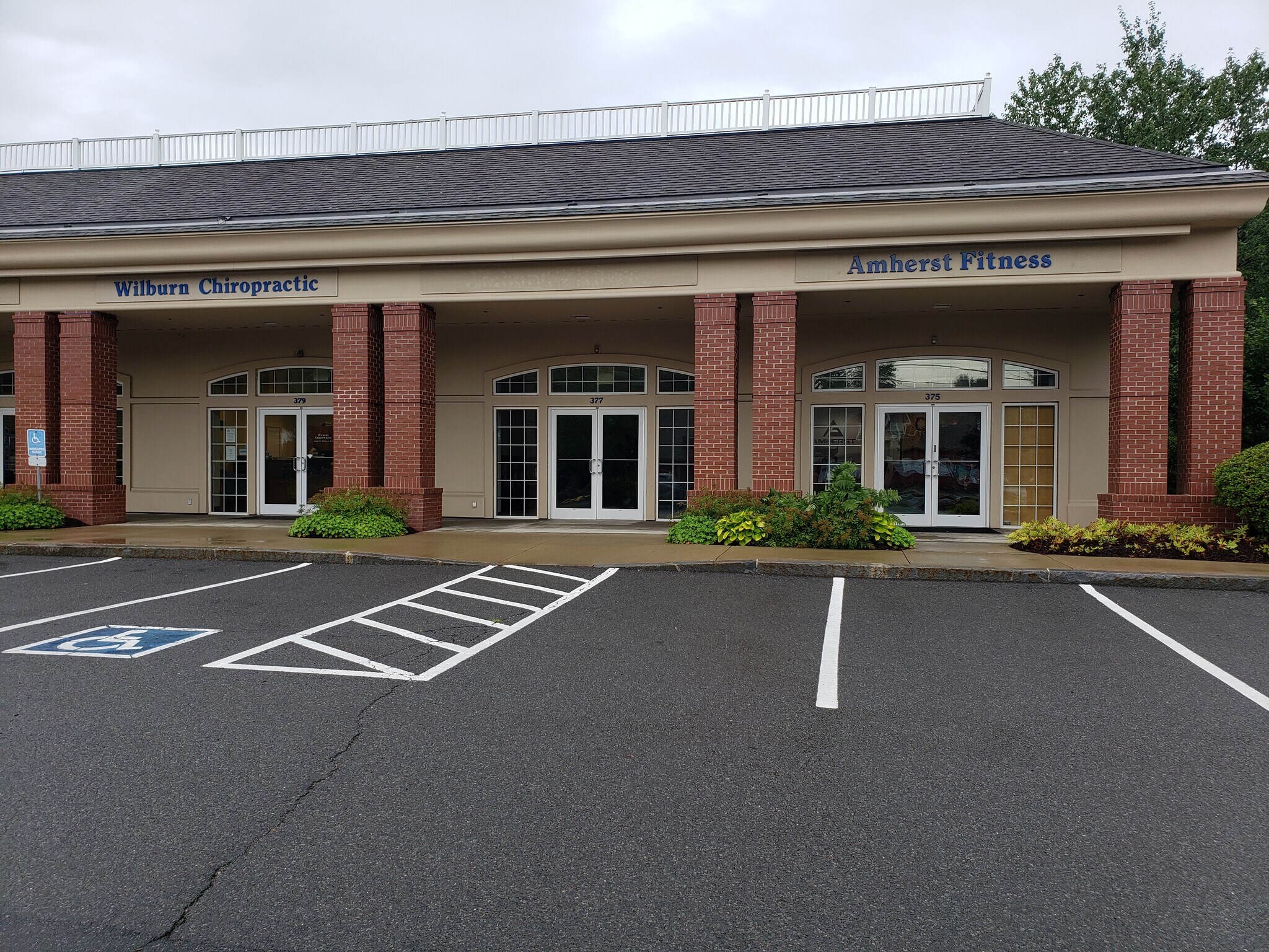 375-385 College St, Amherst, MA for lease Building Photo- Image 1 of 6