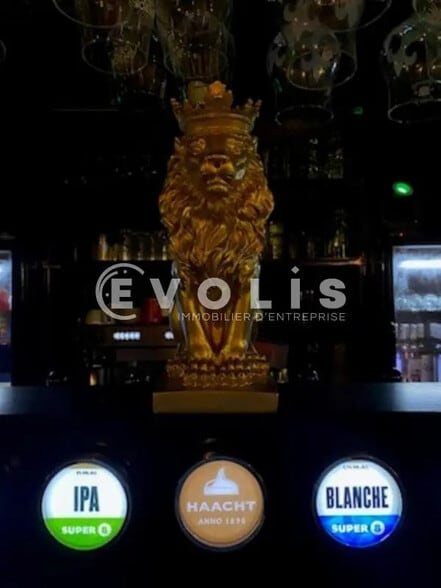 Retail in Amiens for lease - Interior Photo - Image 1 of 1