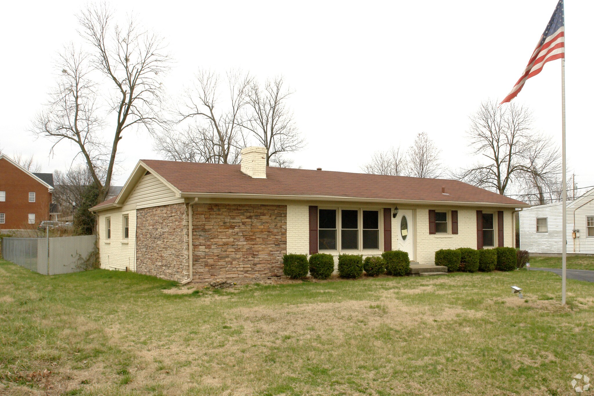 4322 Robards Ln, Louisville, KY for sale Primary Photo- Image 1 of 1