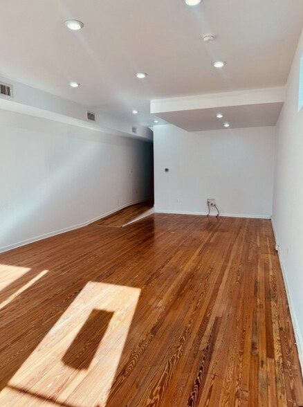 1718 Eastern Ave, Baltimore, MD for lease - Interior Photo - Image 3 of 6