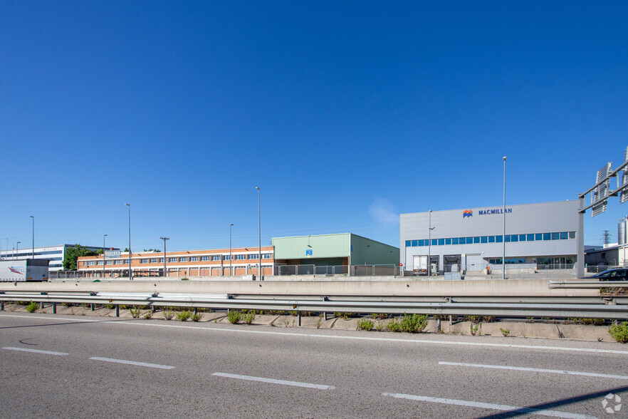 Carretera Fuenlabrada, 2068, Pinto, Madrid for lease - Building Photo - Image 1 of 3