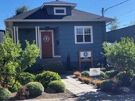 625 NW 45th St, Seattle WA - Loft