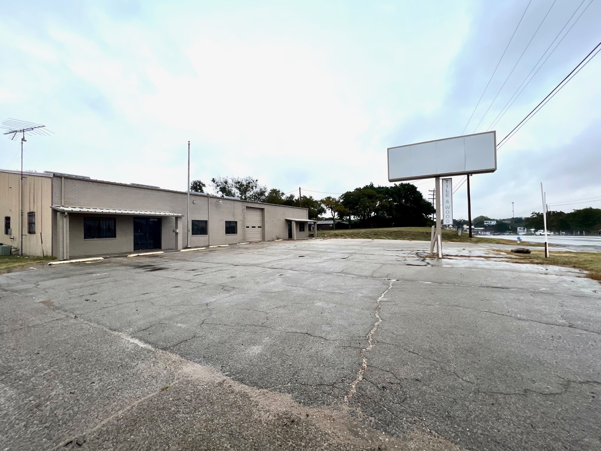 2440 E Highway 377, Granbury, TX for sale Primary Photo- Image 1 of 36