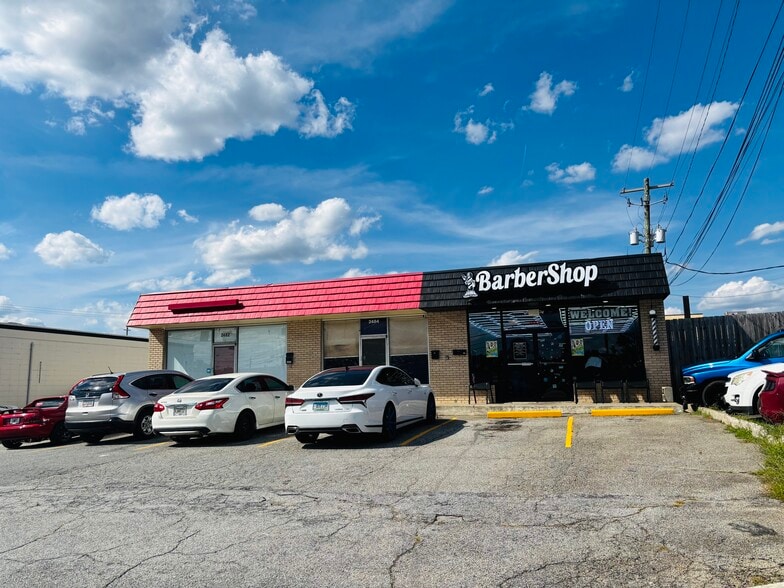 2482-2486 Chamblee Tucker Rd, Chamblee, GA for sale - Building Photo - Image 2 of 3