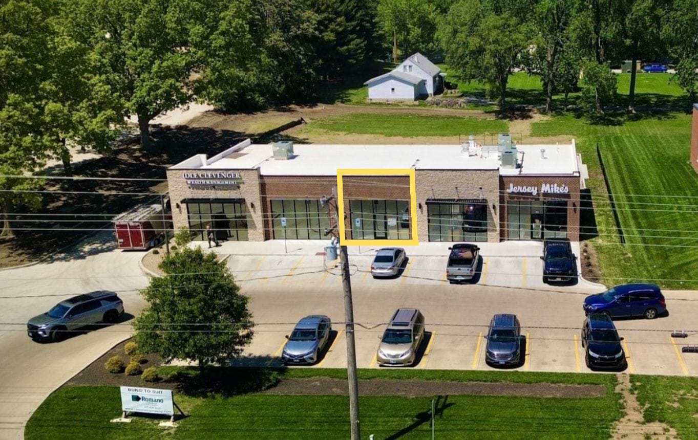 232 W Mound Rd, Decatur, IL for lease Building Photo- Image 1 of 7