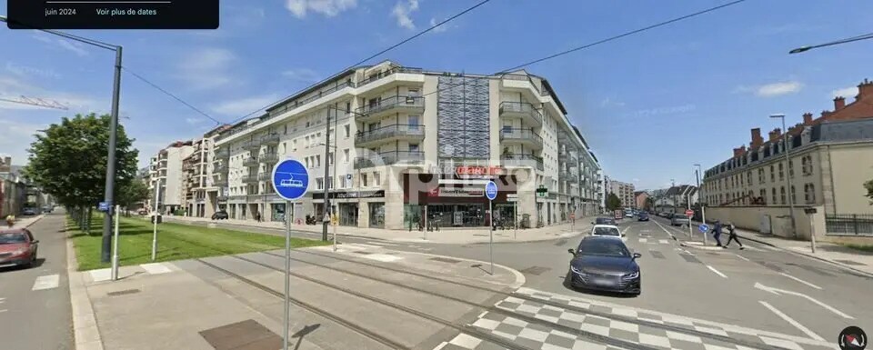 Retail in Dijon for lease - Building Photo - Image 2 of 5