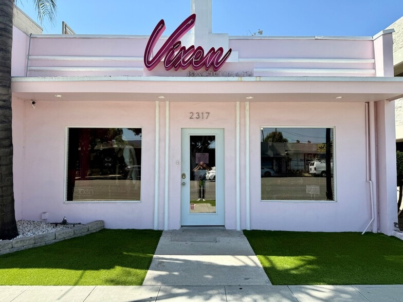 2317 W Magnolia Blvd, Burbank, CA for sale - Building Photo - Image 2 of 11