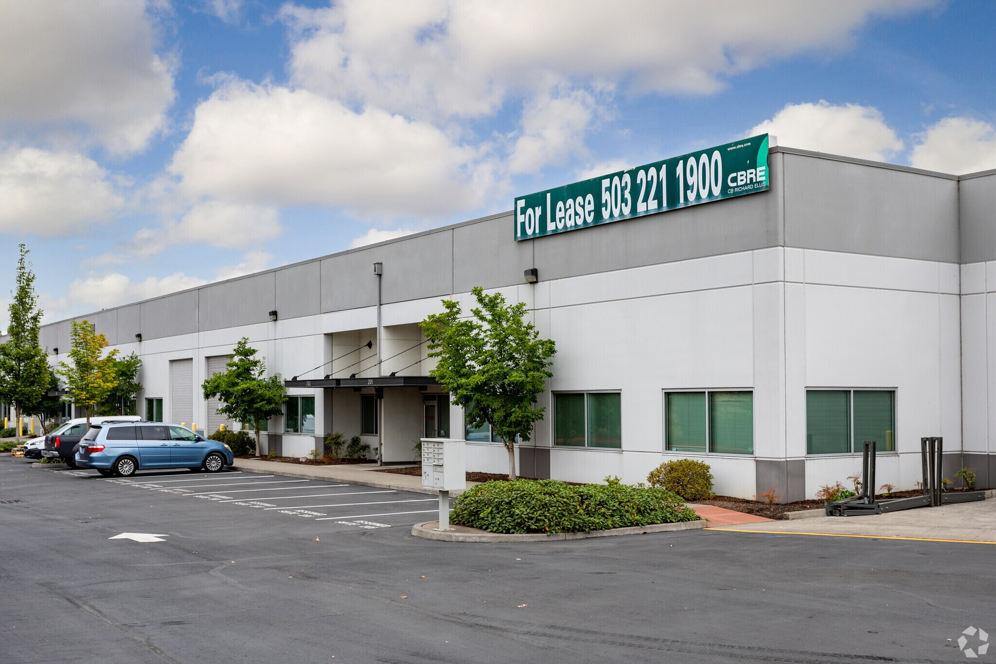 12055 NE Glenn Widing Dr, Portland, OR for sale Building Photo- Image 1 of 1