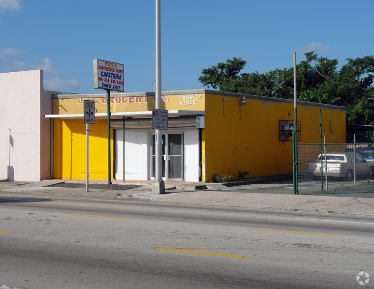 7714 NW 7th Ave, Miami, FL for lease - Primary Photo - Image 1 of 9