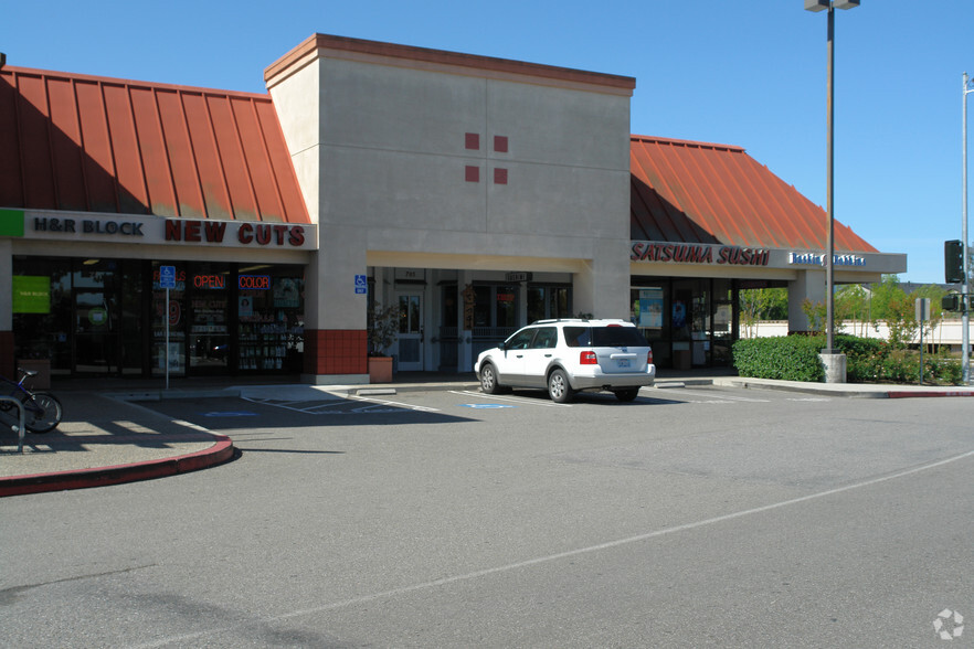 705-713 E El Camino Real, Mountain View, CA for lease - Primary Photo - Image 3 of 4