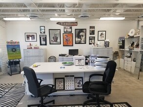 1940 E Camelback Rd, Phoenix, AZ for lease Interior Photo- Image 1 of 3