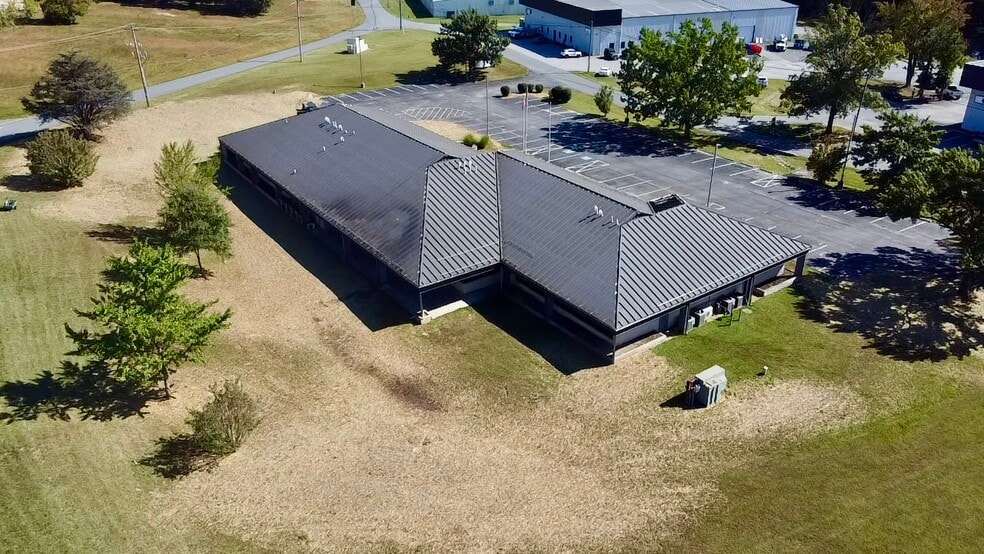 505 Blue Ball Rd, Elkton, MD for lease - Building Photo - Image 3 of 14