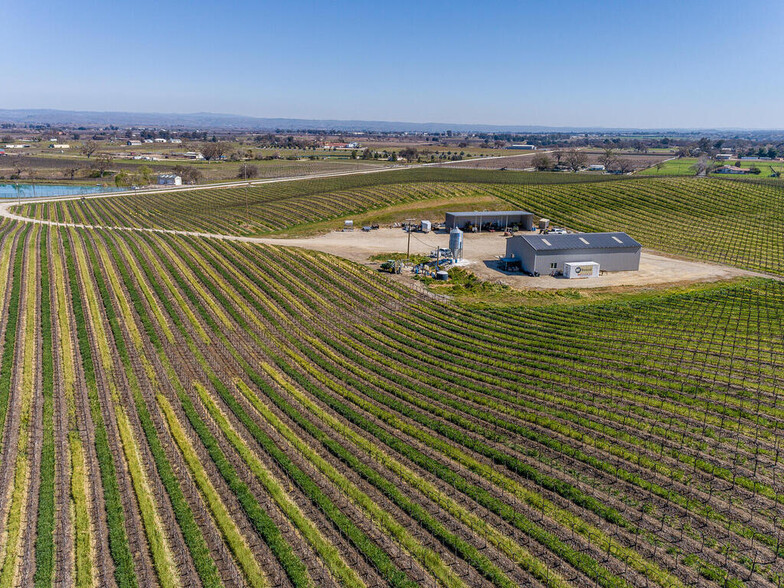 3925 Buena Vista, Paso Robles, CA for sale - Building Photo - Image 3 of 18