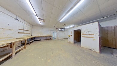 5306-5346 Peters Creek Rd, Roanoke, VA for lease Interior Photo- Image 2 of 8