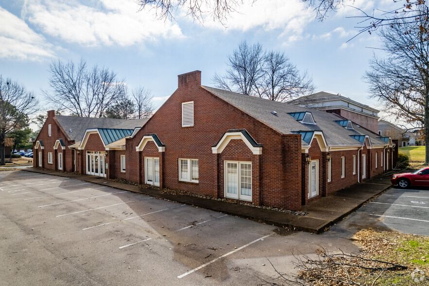 6605 Stage Rd, Memphis, TN for sale - Building Photo - Image 1 of 26