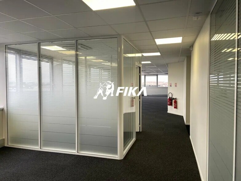 Office in Blagnac for lease - Interior Photo - Image 3 of 19