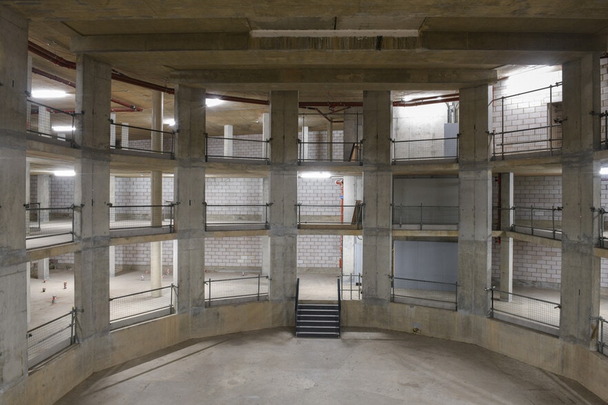 12A Islington Green, London for lease - Interior Photo - Image 2 of 5