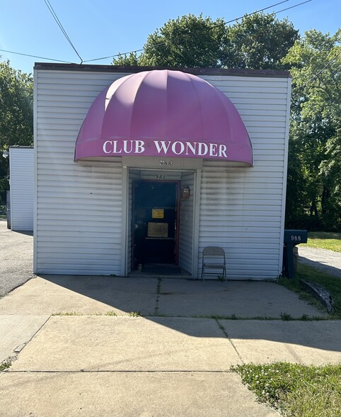 988 W Bowery St, Akron, OH for sale - Building Photo - Image 1 of 17