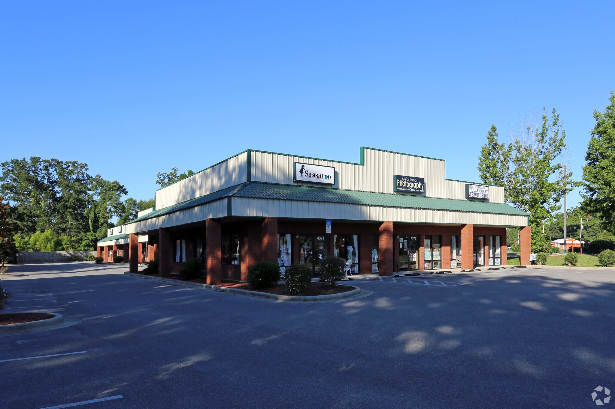 4357-4375 Fifth Ave, Pace, FL for sale Primary Photo- Image 1 of 1