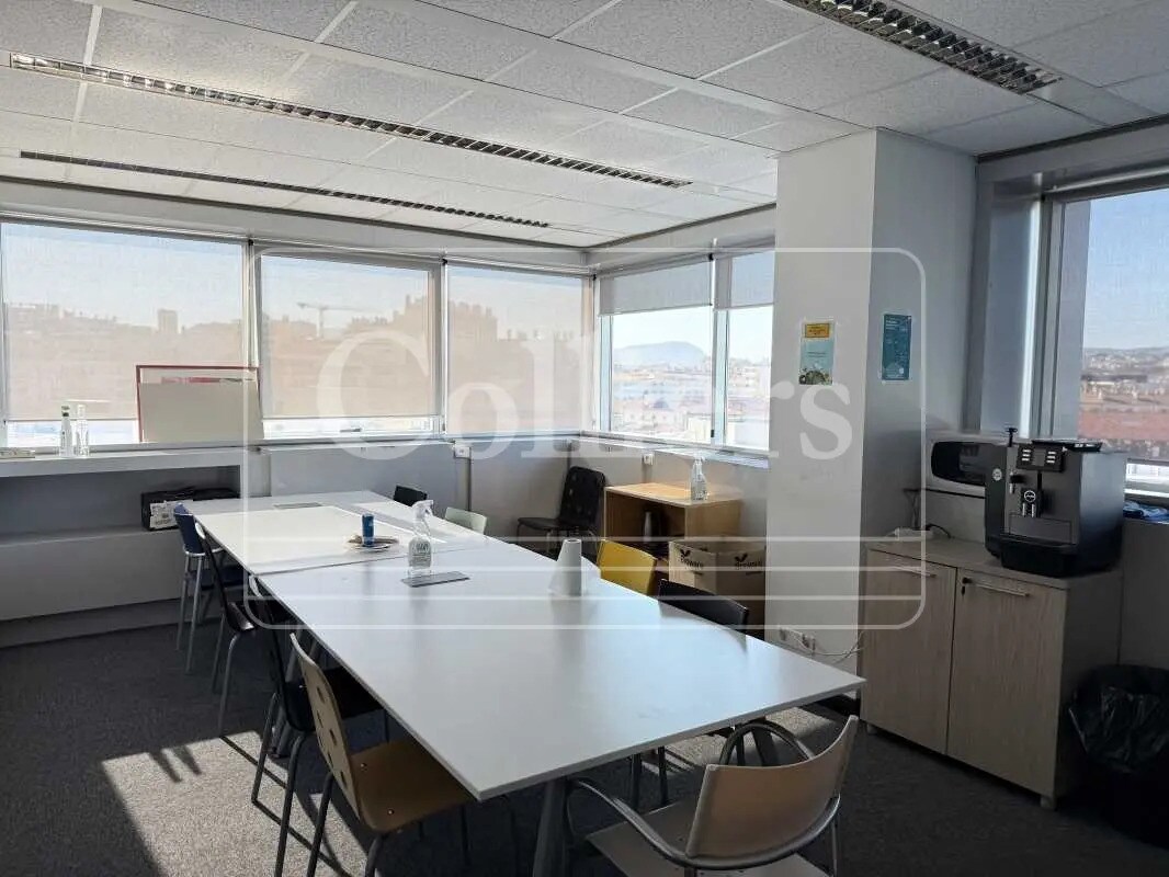 40 Boulevard De Dunkerque, Marseille for lease Interior Photo- Image 1 of 5