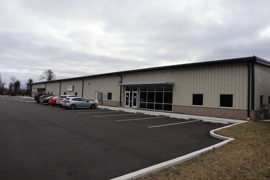 1230 Braden Blvd, Easton, PA for lease - Building Photo - Image 3 of 4