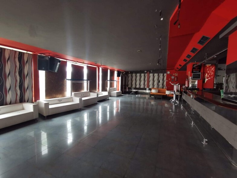 Retail in Salou, Tarragona for sale - Interior Photo - Image 3 of 10