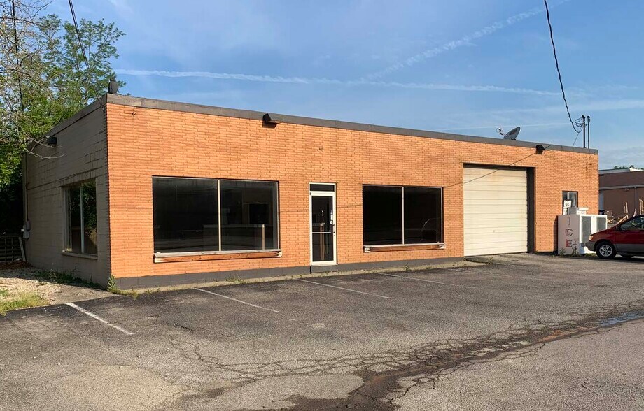 465 N Main St, Springboro, OH 45066