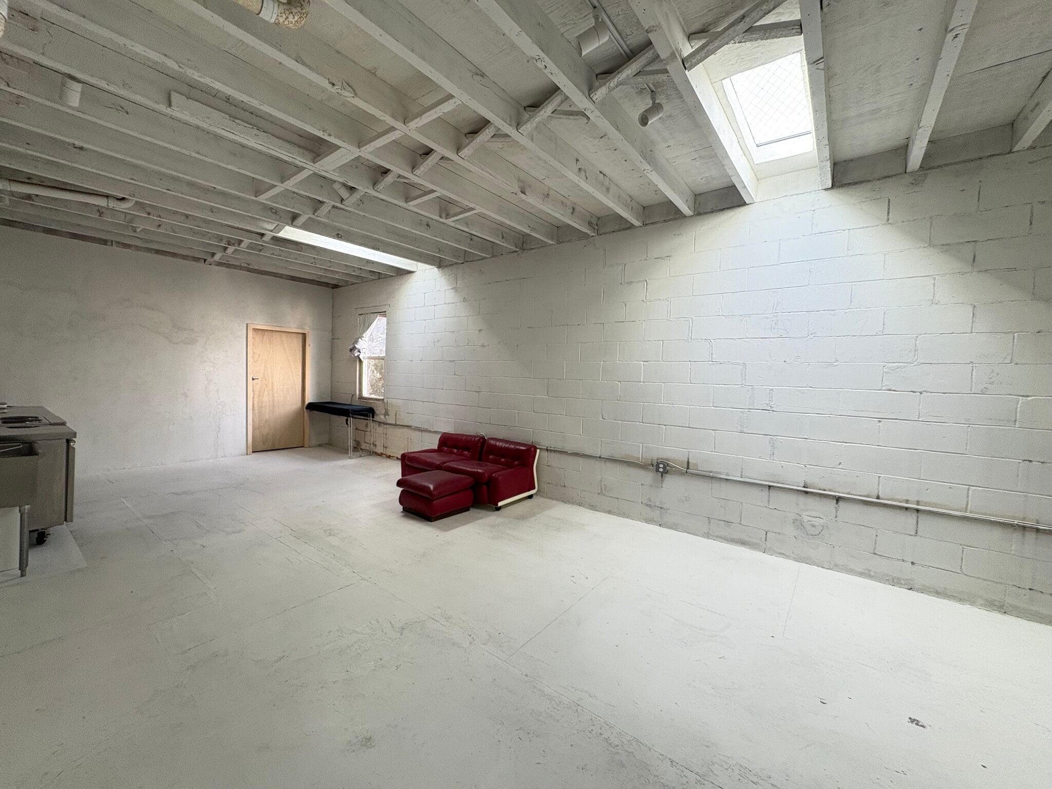 166A 22nd St, Brooklyn, NY for lease Interior Photo- Image 1 of 15
