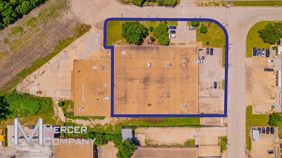 8330 Directors Row, Dallas, TX for lease - Aerial - Image 2 of 6