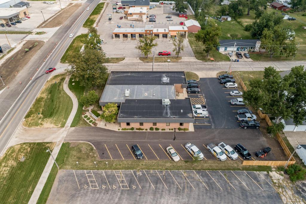 2801 6th St SW, Cedar Rapids, IA 52404 Office for Sale