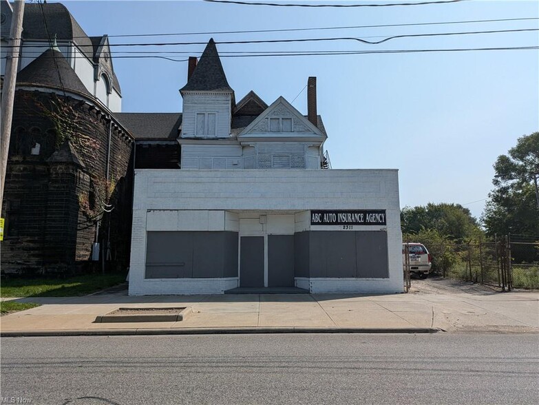 2311 E 55th St, Cleveland, OH for sale - Primary Photo - Image 1 of 14