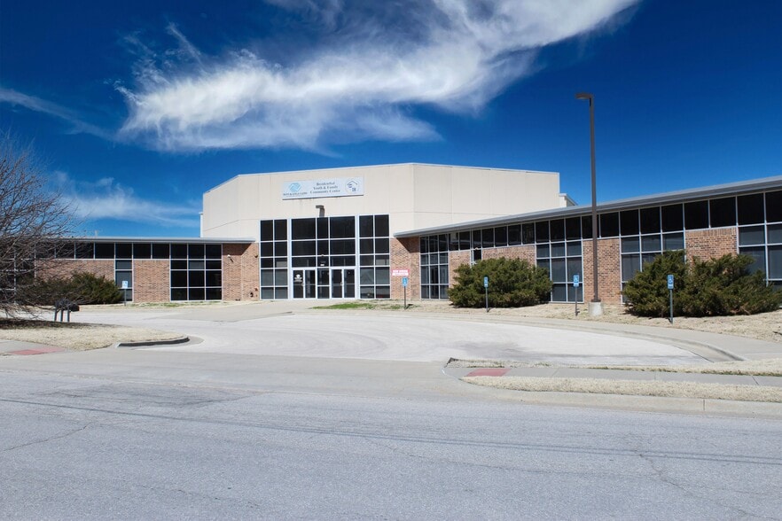 1220 Troup Ave, Kansas City, KS for lease - Building Photo - Image 1 of 2