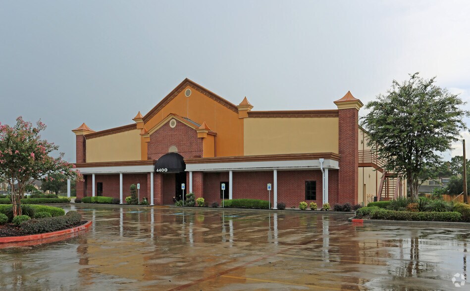 4400 Vista Rd, Pasadena, TX for sale - Primary Photo - Image 1 of 1